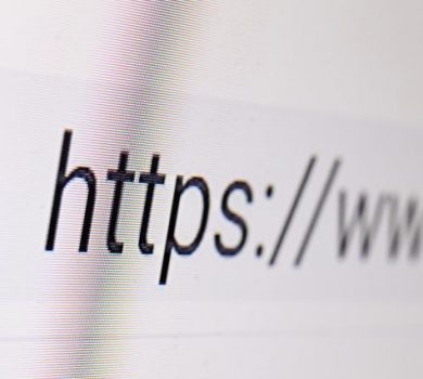 Protecția consumatorilor: practici manipulatoare în mediul online identificate în 148 din cele 399 de magazine virtuale care au făcut obiectul unei verificări