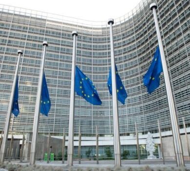 Comisia trimite un aviz motivat României pentru netranspunerea Directivei REC+