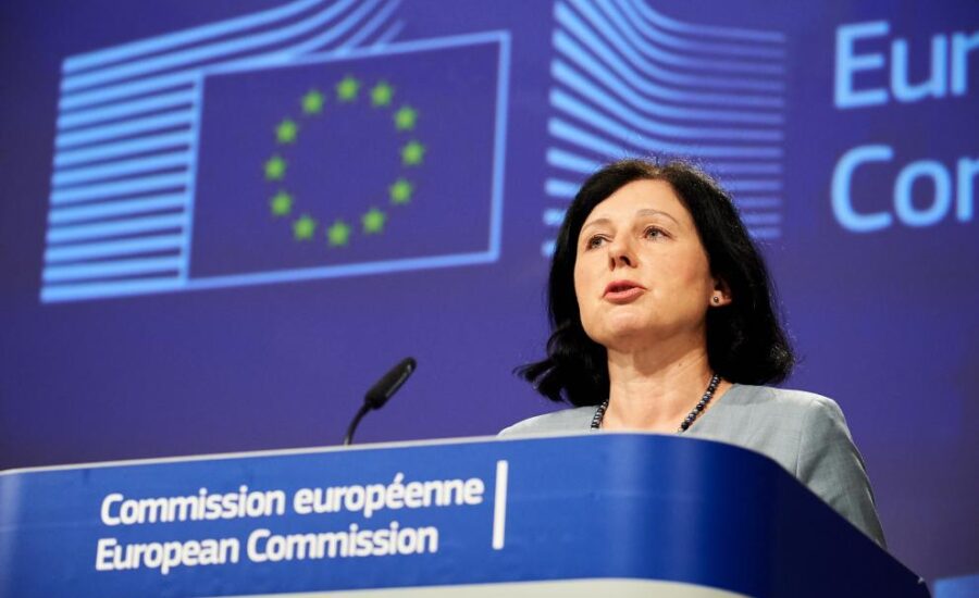 Vicepreședinta Comisiei Europene pentru valori și transparență efectuează o vizită oficială în România