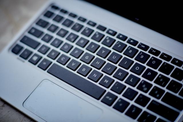 Platformele și motoarele de căutare online foarte mari urmează să își publice primele rapoarte