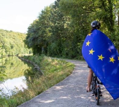 Instituțiile UE se angajează să încurajeze mersul cu bicicleta în întreaga Europă
