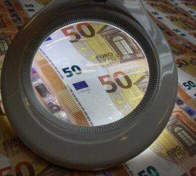 Intră în vigoare tarife majorate ale UE pentru produsele din Rusia și din Belarus