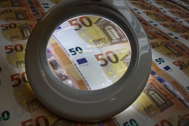 Intră în vigoare tarife majorate ale UE pentru produsele din Rusia și din Belarus