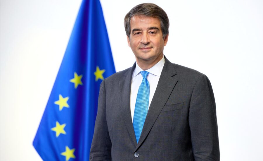 Vicepreședintele executiv al Comisiei Europene pentru Coeziune și Reforme, Raffaele Fitto, vizită oficială în România în 20–21 noiembrie 2025
