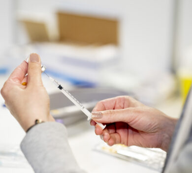 Comisia investește 225 de milioane EUR pentru a furniza vaccinuri antigripale de nouă generație