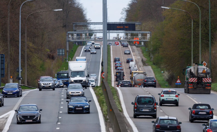Comisia își menține angajamentul de a reduce la jumătate numărul deceselor cauzate de accidente rutiere până în 2030
